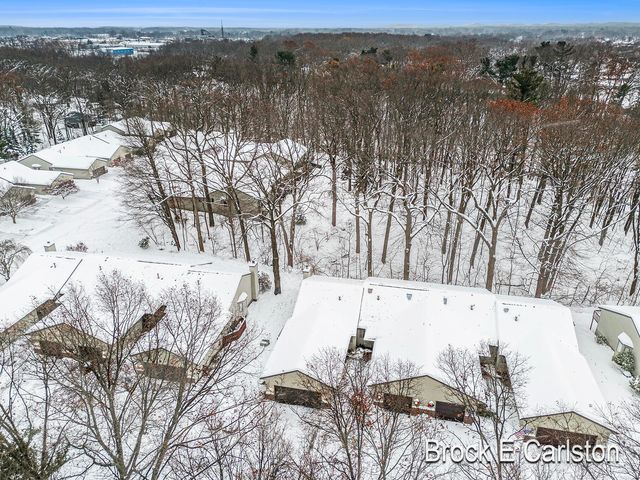 1231 Creekview Drive, Muskegon, MI 49441