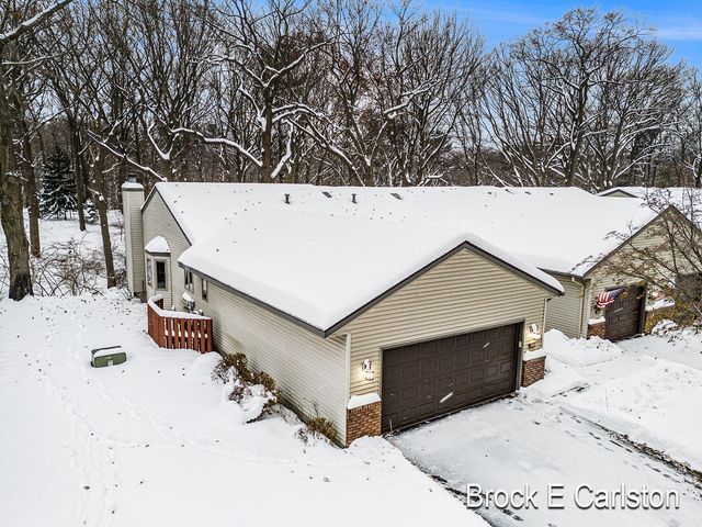 1231 Creekview Drive, Muskegon, MI 49441