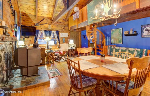 253 County Highway 102, Gloversville, NY 12078