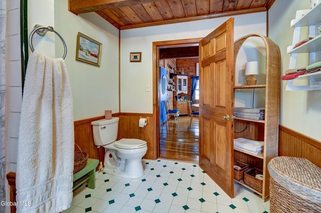 253 County Highway 102, Gloversville, NY 12078