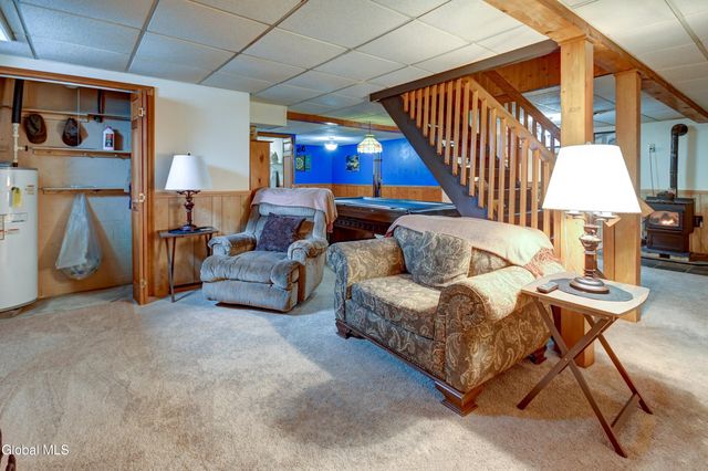 253 County Highway 102, Gloversville, NY 12078