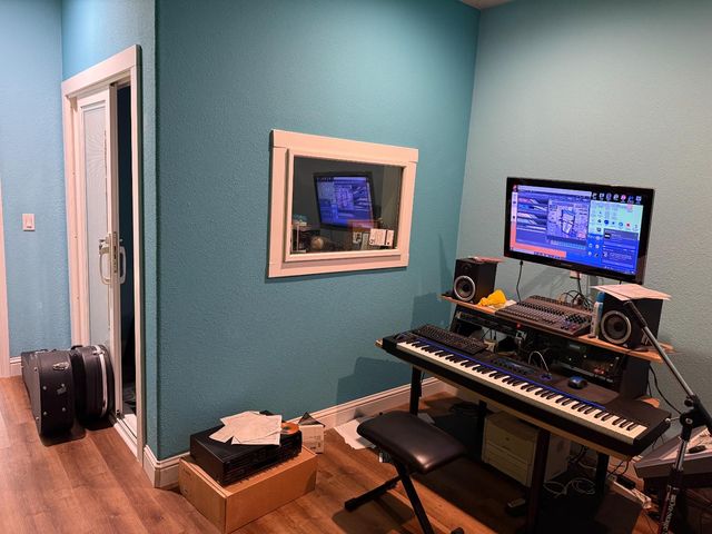 2670 Muncie Ave, Clovis, CA 93619