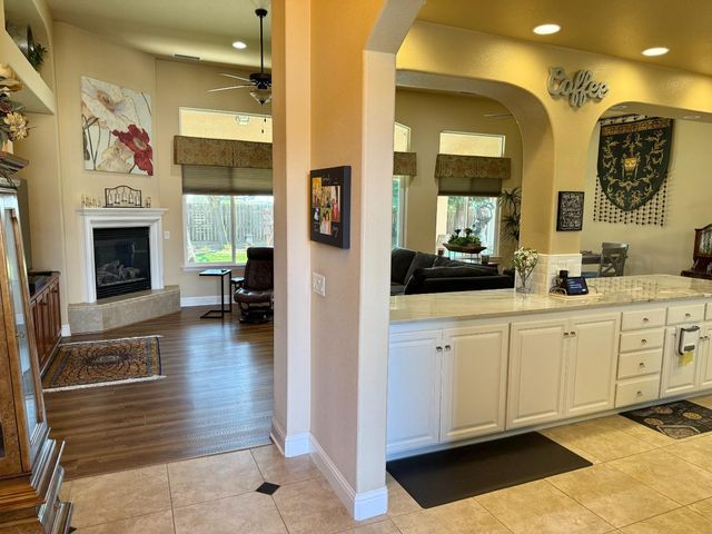 2670 Muncie Ave, Clovis, CA 93619