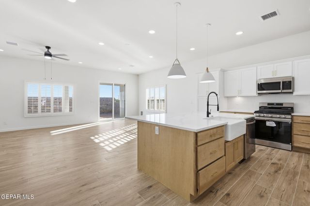 14448 Desert Wind Drive, El Paso, TX 79928