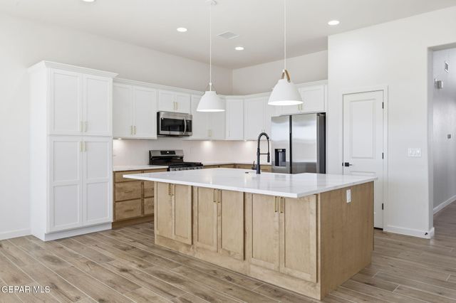 14448 Desert Wind Drive, El Paso, TX 79928