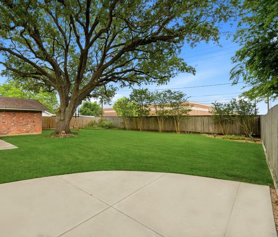 5015 Lymbar Drive, Houston, TX 77096
