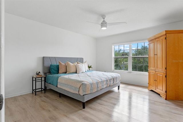 9826 HERON POINTE DRIVE, Orlando, FL 32832