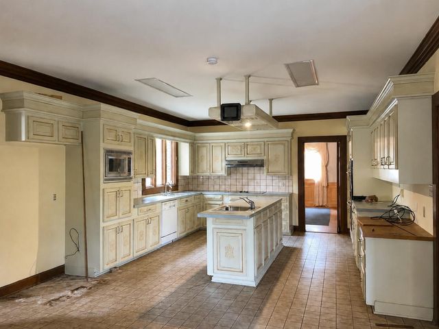 69 Pompano Dr., Hattiesburg, MS 39402