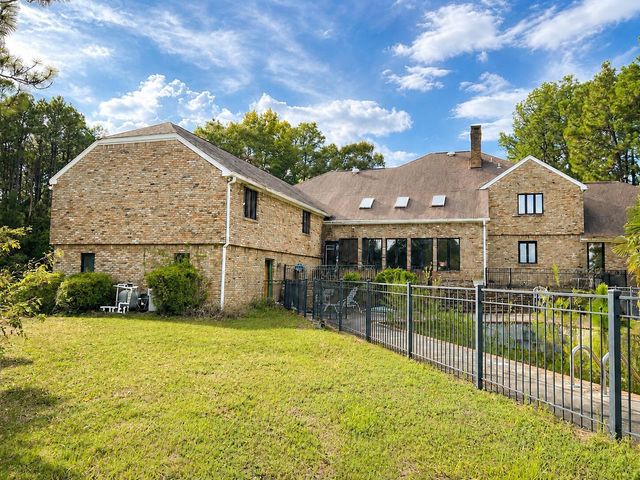 69 Pompano Dr., Hattiesburg, MS 39402