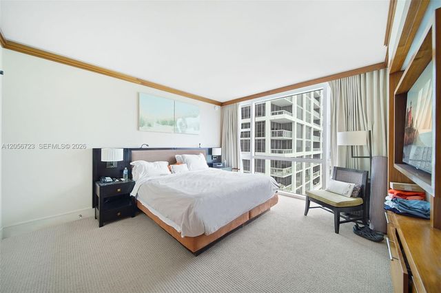 6801 Collins Avenue 1015, Miami Beach, FL 33141