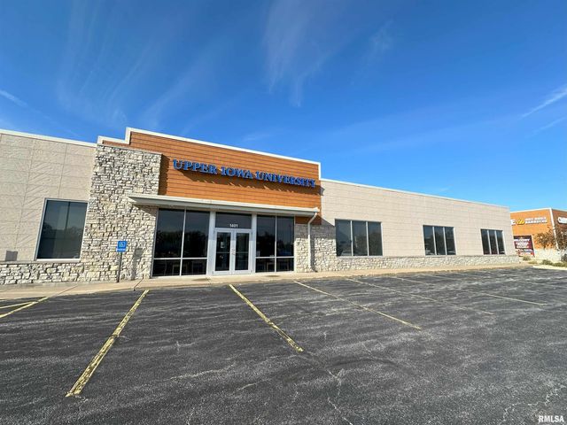 1401 KIMBERLY Road, Bettendorf, IA 52722