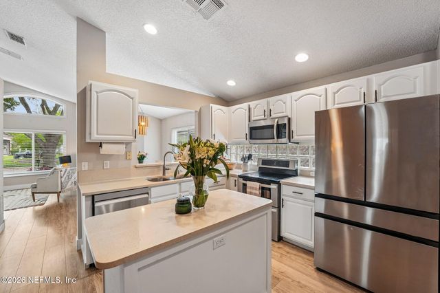 3841 OPEN CREEK Court, Jacksonville, FL 32224