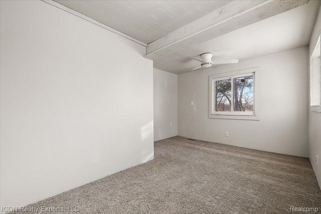 8226 Dickert street, Commerce Charter Township, MI 48382