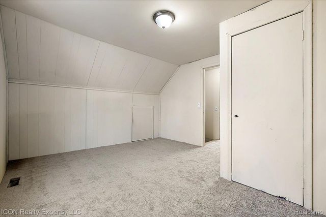 8226 Dickert street, Commerce Charter Township, MI 48382