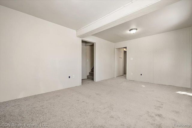 8226 Dickert street, Commerce Charter Township, MI 48382