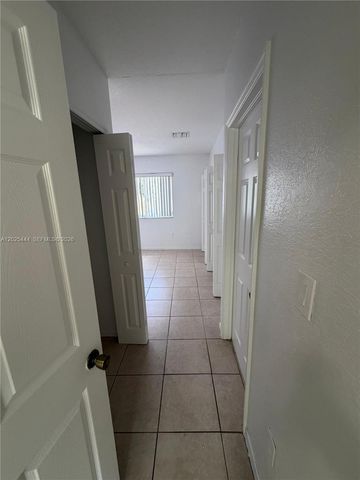681 SW 7th St 681, Florida City, FL 33034
