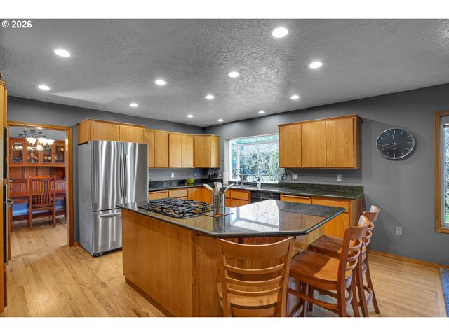 4041 Se ANGELA Way, Milwaukie, OR 97222