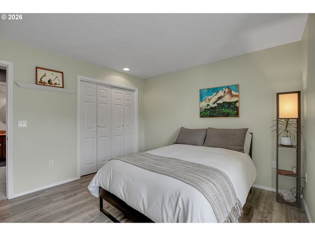 4041 Se ANGELA Way, Milwaukie, OR 97222