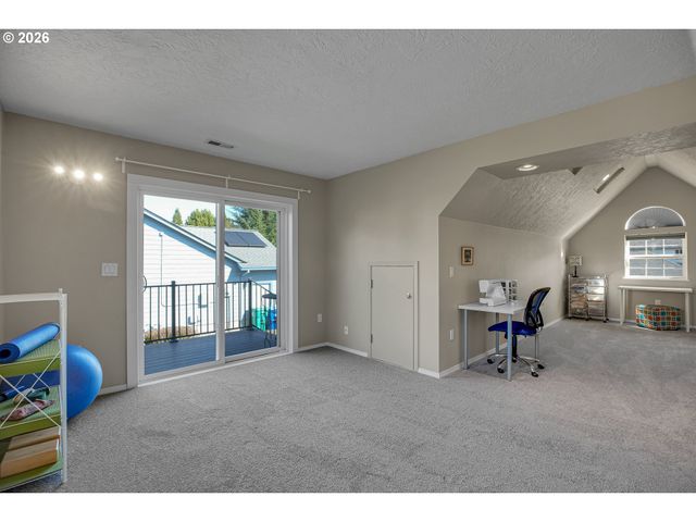 4041 Se ANGELA Way, Milwaukie, OR 97222