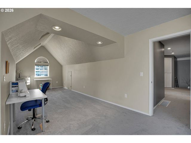 4041 Se ANGELA Way, Milwaukie, OR 97222