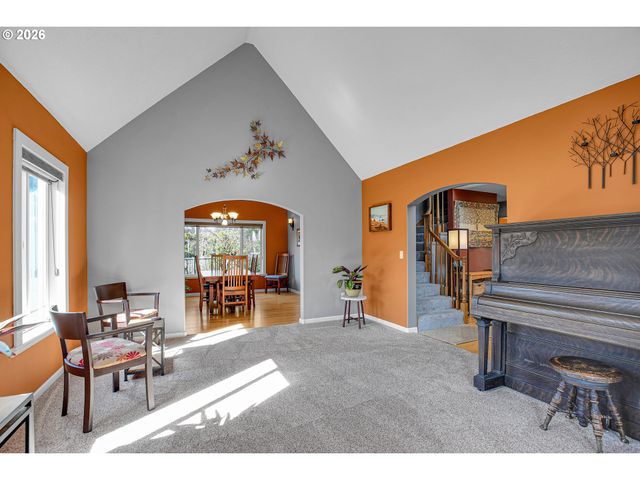 4041 Se ANGELA Way, Milwaukie, OR 97222