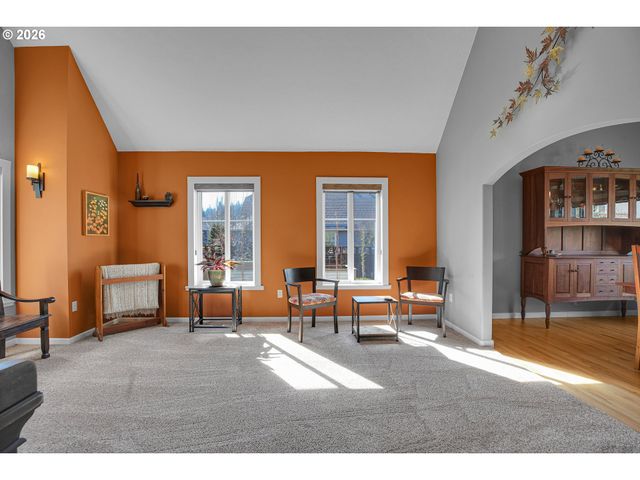 4041 Se ANGELA Way, Milwaukie, OR 97222