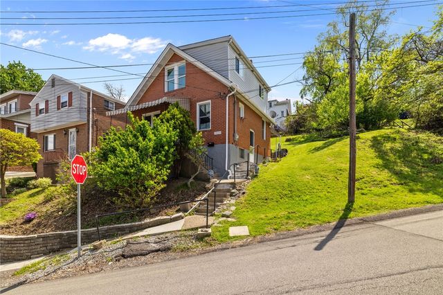 2900 Roland Ave, Baldwin Boro, PA 15227