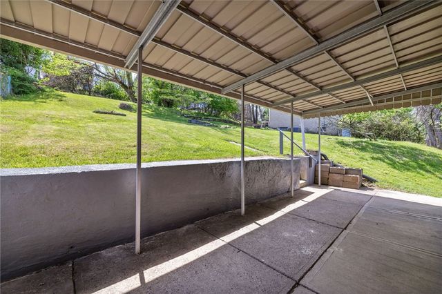 2900 Roland Ave, Baldwin Boro, PA 15227