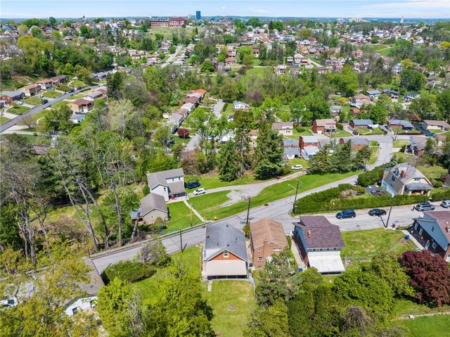 2900 Roland Ave, Baldwin Boro, PA 15227