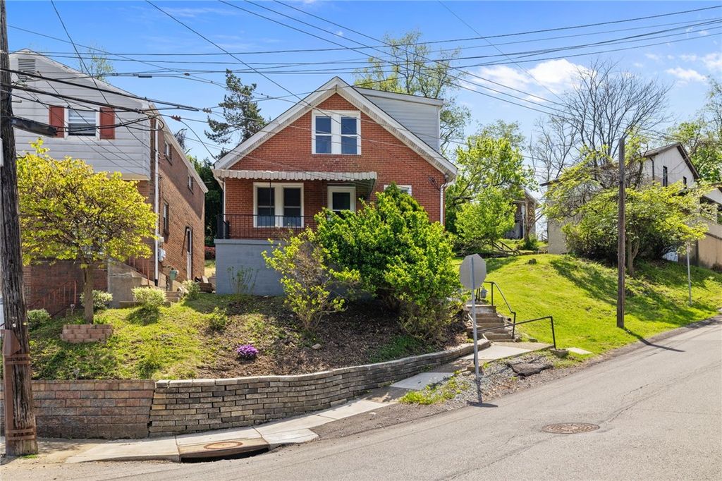 2900 Roland Ave, Baldwin Boro, PA 15227
