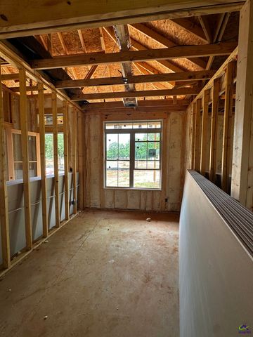 8 Pleasant Oaks Drive, Perry, GA 31069