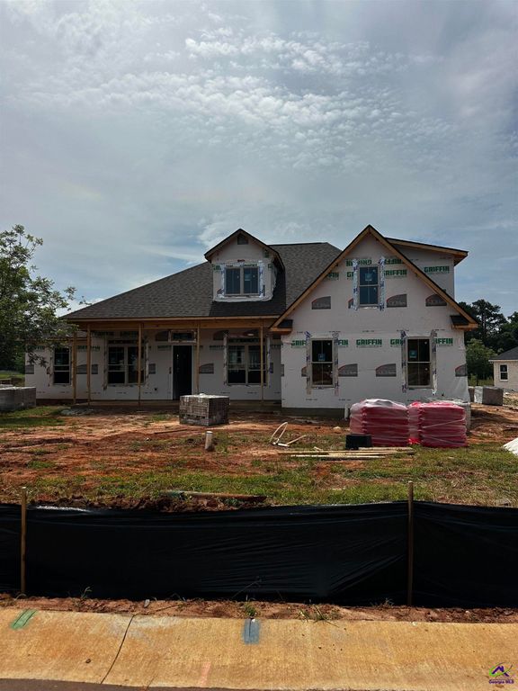 8 Pleasant Oaks Drive, Perry, GA 31069
