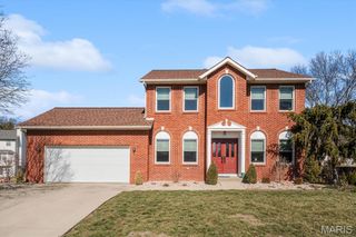 919 Auburn Court, Fairview Heights, IL 62208