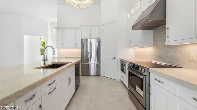 1001 Mendel AVE, Marco Island, FL 34145