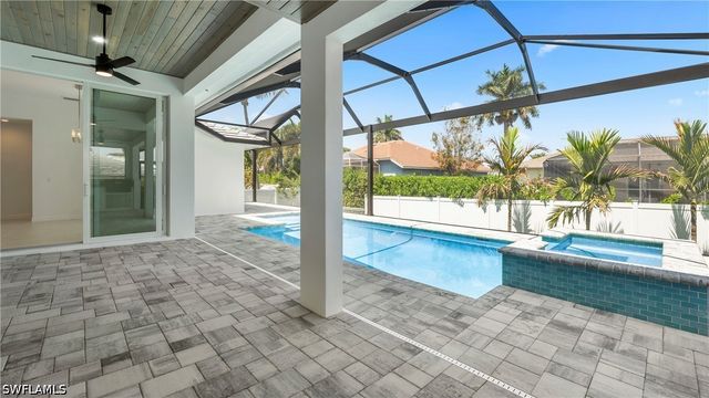 1001 Mendel AVE, Marco Island, FL 34145