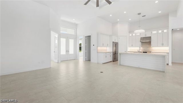 1001 Mendel AVE, Marco Island, FL 34145