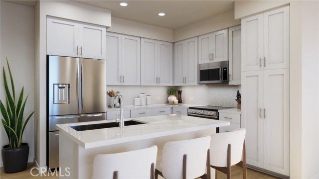 723 E. Route 66, Glendora, CA 91740