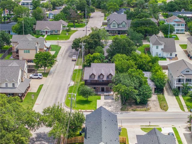 801 Fairview Avenue, College Station, TX 77840
