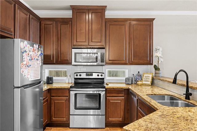 801 Fairview Avenue, College Station, TX 77840
