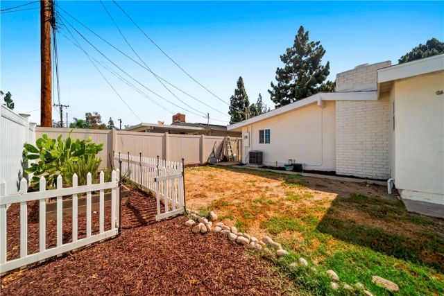 1021 N Lyman Avenue, Covina, CA 91724