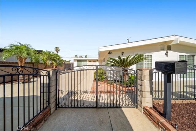 1021 N Lyman Avenue, Covina, CA 91724
