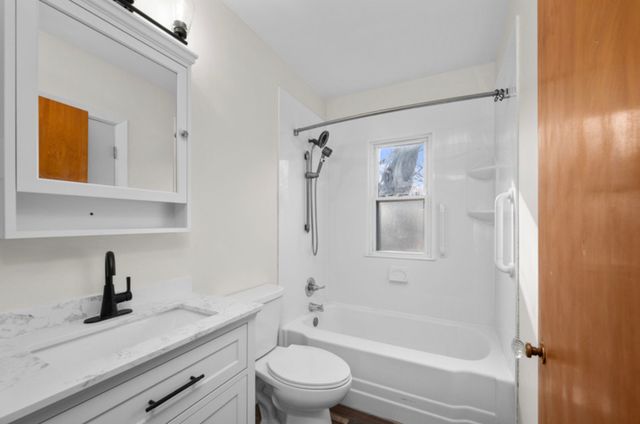 2037 Leclaire Street, Davenport, IA 52803