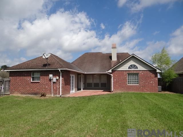 12204 Dove Hollow Dr, Denham Springs, LA 70726