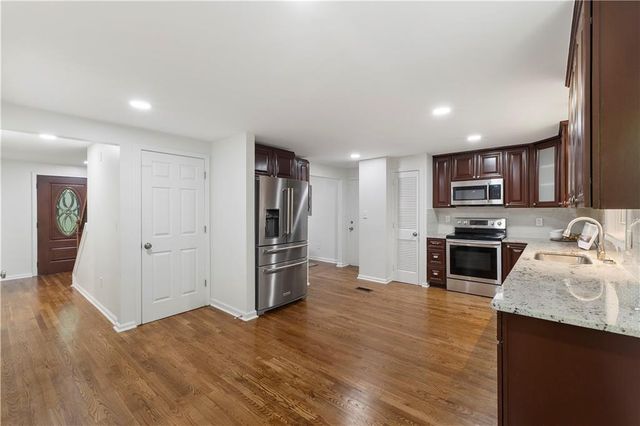 1700 Ellenwood Drive NE, Roswell, GA 30075