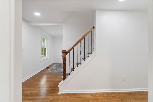 1700 Ellenwood Drive NE, Roswell, GA 30075