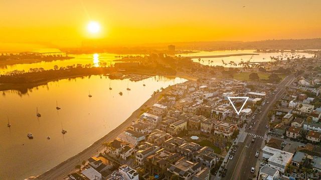 807 Santa Barbara Pl, San Diego, CA 92109