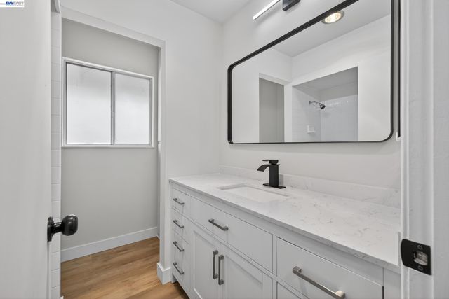 5497 Roundtree Dr D, Concord, CA 94521