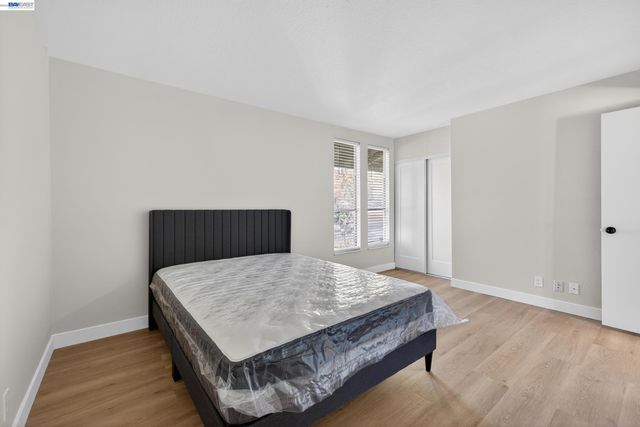 5497 Roundtree Dr D, Concord, CA 94521