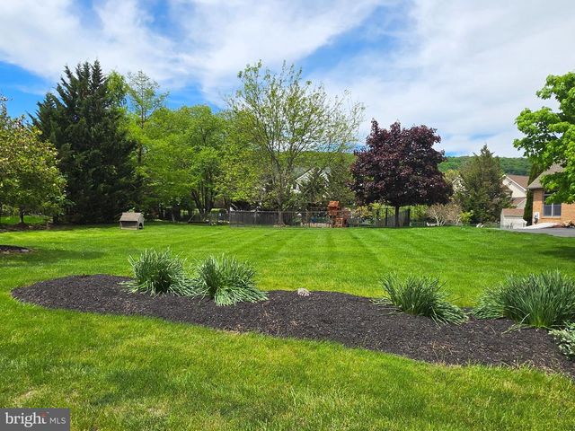 4106 KINGSWOOD CT, Harrisburg, PA 17112