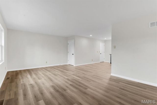 45 Saint Lawrence Drive, St Peters, MO 63376